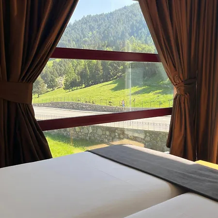 Hotel Wuau! Galanthus & Canillo